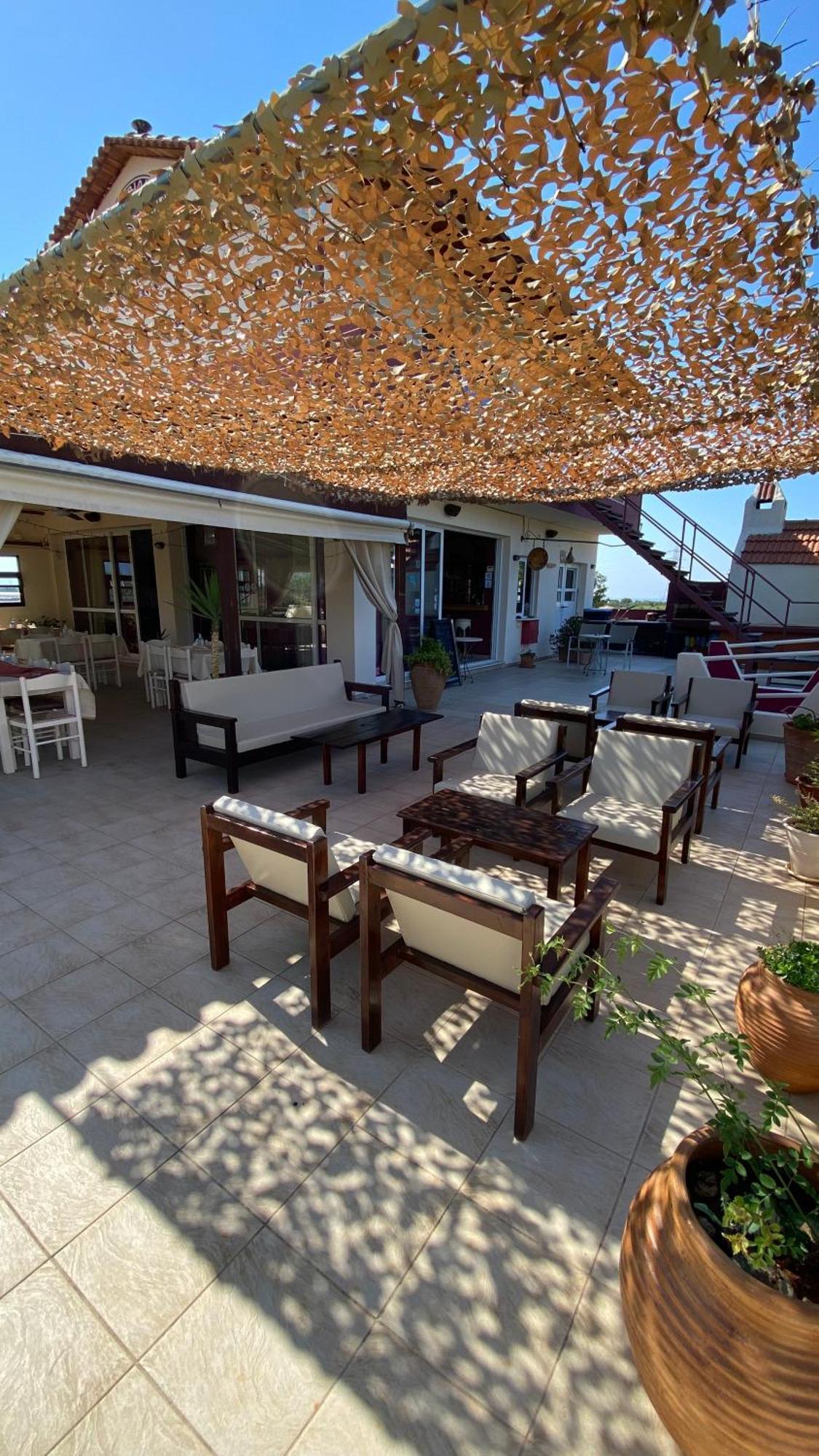 Arion Stables & Apartments Chersonissos Buitenkant foto